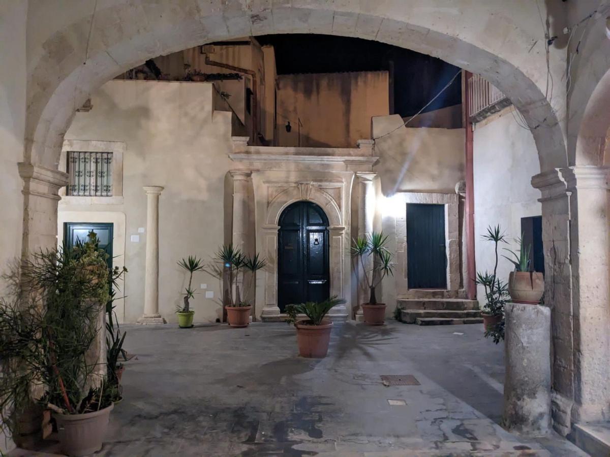 Ortigia Casa Apartment Syracuse Exterior photo